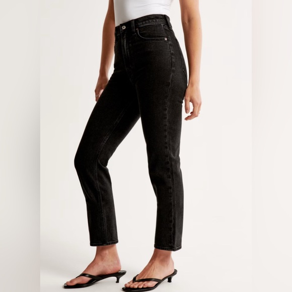 Abercrombie & Fitch curve love Ultra High Rise Ankle Straight Jean - Picture 5 of 9